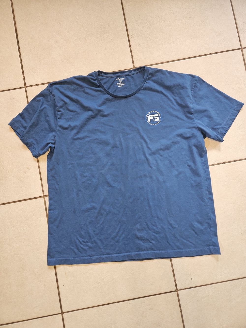Crew Neck Short Sleeve T-Shirt in Blue